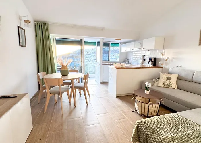 Oceanview Gateway شقة