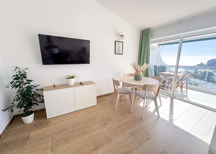 Oceanview Gateway شقة